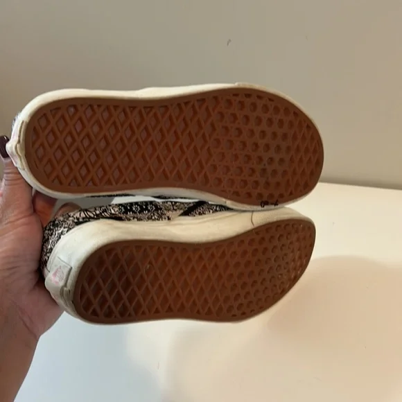 💕🖤VANS SLIDE ON WOMAN SIZE 6 - Picture 9 of 10